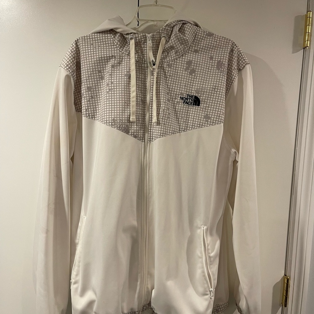 Men’s north face light jacket w/ fleece lined Size XL